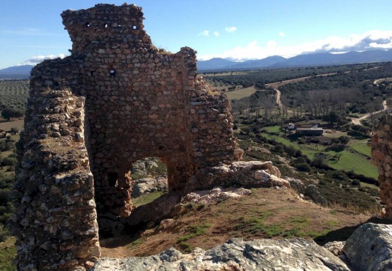 Castillo de Dos Hermanas (Ruinas), Spain